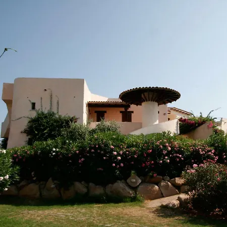 Le Corti Di Marinella Lejlighedshotel