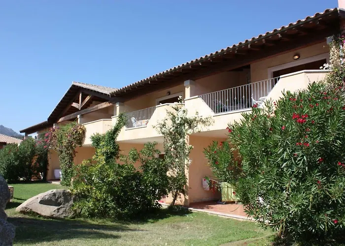 Le Corti Di Aparthotel 3*